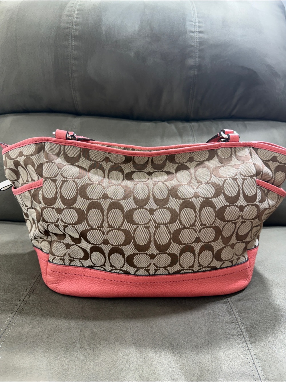 Coach Park Signature Carrie Tote in beautiful Khaki & Coral Orange! - Picture 2 of 10
